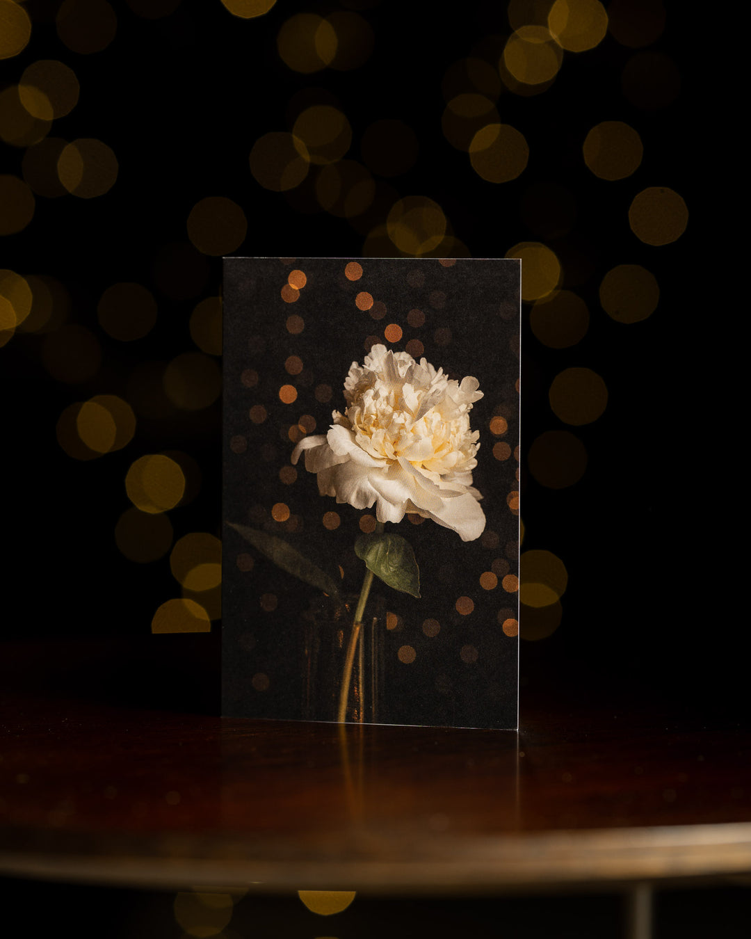 White peony gift card with fairy lights